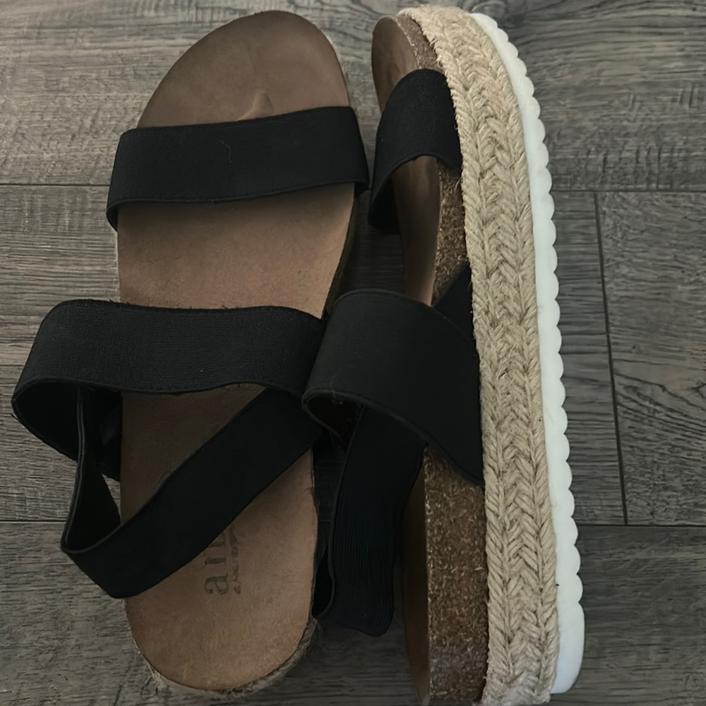 Ana A New Approach sandals